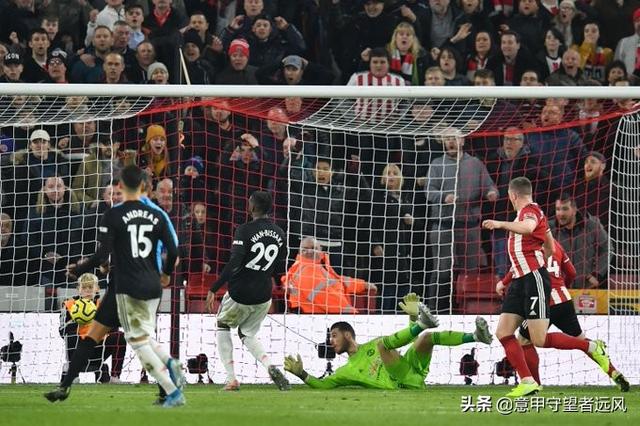  伯恩利主场爆冷擒下曼联，戴奇率队逃离降级区